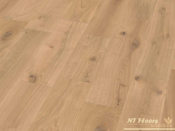 Massivholzdiele Eiche Markant - braun gespachtelt, geschliffen, leicht (5%) weiß vorgeölt - NT Floors Leipzig