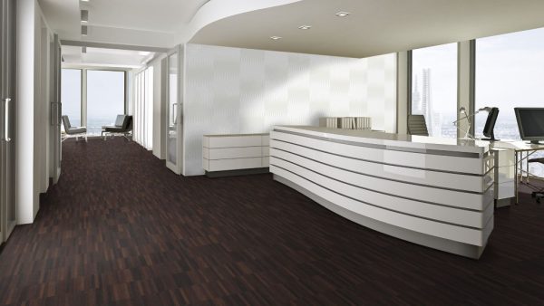 Mosaikparkett Wenge - Parallel - Massivparkett 8mm Musterboden - Ambiente Rezeption - NT Floors Leipzig