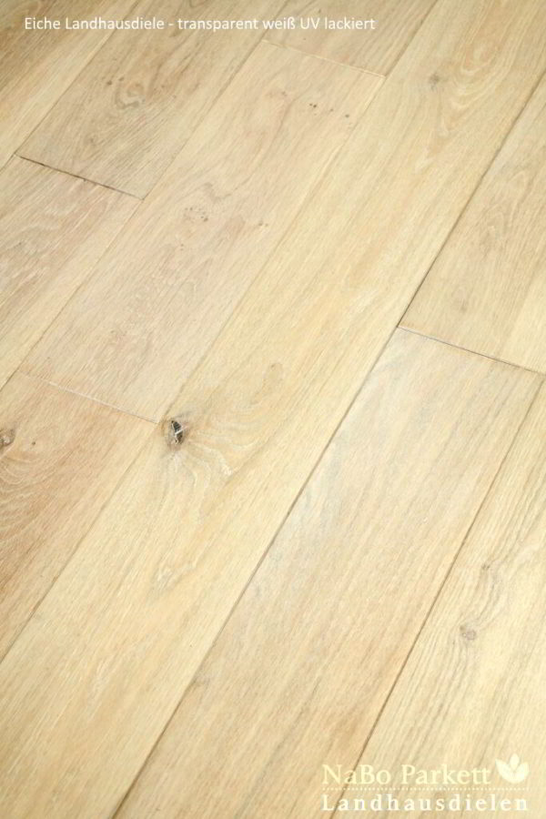 Landhausdiele Eiche - transparent weiß seidenmatt UV lackiert - NaBo Parkett Dielen Leipzig