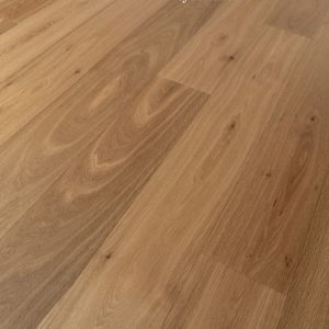 ONDO Landhausdiele Eiche Sanjo - PUR, Perspektiv-Ansicht - Admonter Dielen Showroom Leipzig
