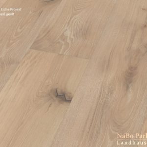 Schlossdiele Eiche Projekt weiß geölt - 3-Schicht Fertigparkett - gebürstet + weiß (15% Pigmentanteil) vorgeölt - NaBo Parkett Landhausdielen