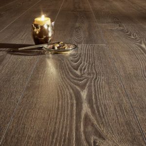 JOKA Laminatboden Westside - Oak indiana 9521 - 1-Stab Landhausdiele mit V4 Fase - Detail