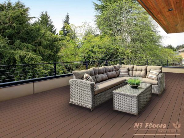 NT Floors WPC Terrassendielen - hellbraun gerillt