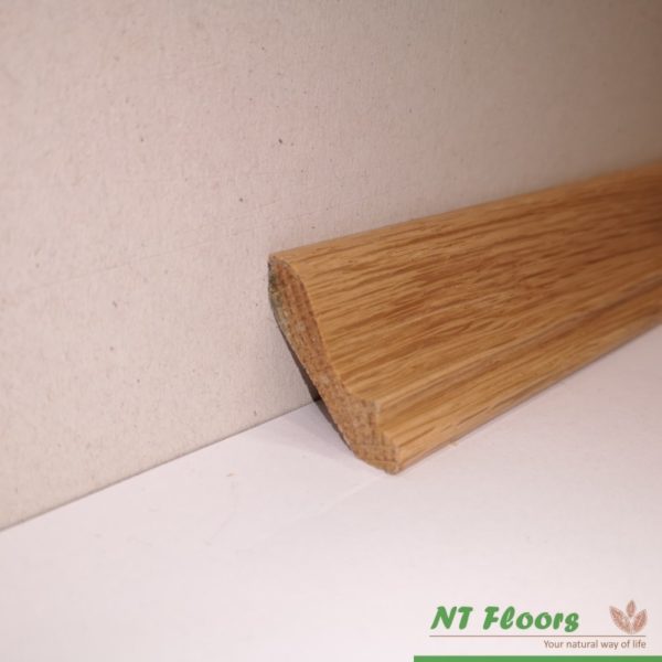 Massivholzleiste 30x30mm - Eiche - Schmetterlingsprofil mit Nase - NT Floors Massivholzleisten lackiert