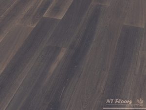 Massivholzdiele Räuchereiche Natur-Markant - kerngeräuchert - geschliffen, weiß vorgeölt - NT Floors Leipzig