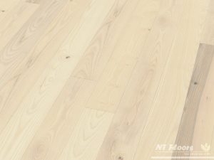 Massivholzdiele Esche Natur weiß - geschliffen / gebürstet, weiß vorgeölt - NT Floors Leipzig