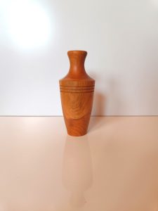 Holzvase Flakon Miniatur - Blumenvase aus Kirsche europäisch - für Trockengräser und Trockenblumen - von Hand gedrechselt - Fründ Massivholz Design